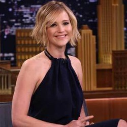 Jennifer Lawrence: Korban Foto Bugil yang Alergi Twitter