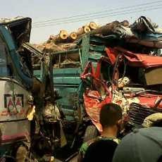 Bus Vs Truk di Bojonegoro, Dua Orang Tewas