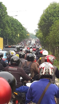 Begini Antrean Pemotor di Ruas TB Simatupang Menuju Ragunan, Bak di Musim Mudik