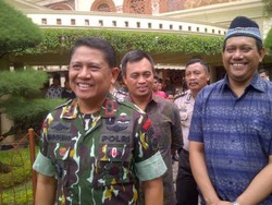 Ini Alasan Brimob Kembali Gunakan Seragam Loreng