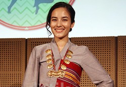 Chelsea Islan Belajar Teater dan Tari Piring dari Kecil