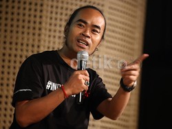 Koreografer Eko Supriyanto Akan Tur Menari Keliling 7 Negara