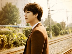 Kyuhyun SuJu Galau di Video Klip At Gwanghwamun
