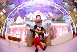 Bandara Changi Hadirkan Mainan Mickey & Minnie Edisi Khusus