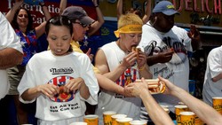 Ini Dia Tradisi Lomba Makan di Amerika Serikat di Masa Lalu yang Unik (1)