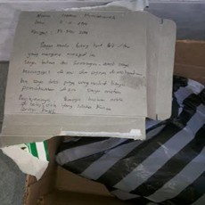 Sesosok Bayi Dalam Kardus Dibuang di Masjid Juwingan