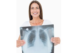 Kurangi Efek Buruk Merokok dengan Konsumsi Jeruk, Brokoli dan Salmon