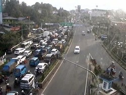 Ada Kecelakaan, Jakarta ke Puncak Macet Selepas Tol Ciawi