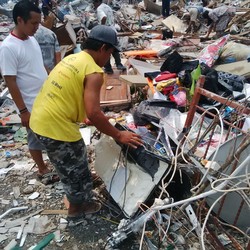 Rumah Rata dengan Tanah, Warga Waduk Ria Rio Kebingungan