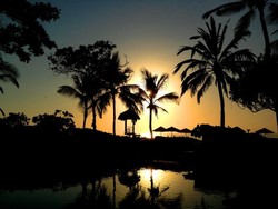 Sunrise yang Fantastis di Pantai Serenity, Nusa Dua