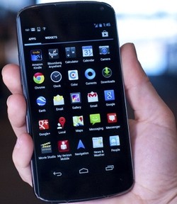 Nexus 4 Segera Cicipi Manisnya Lollipop