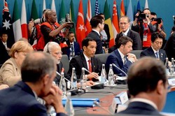 Jokowi Jajaki Kerja Sama Industri Maritim dengan Prancis