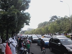 Demo Save Al Aqsha di Depan Kedubes AS Bubar, Lalin Tersendat