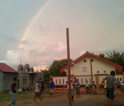 Setelah Gempa 7,3 SR, Terbitlah Pelangi di Bumi Ternate
