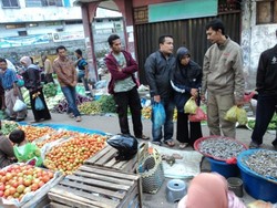 Berburu Buah dan Sayur Segar di Pasar Pagi Takengon, Aceh