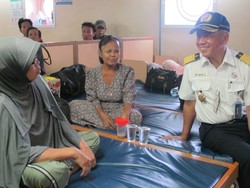 Puja-puji Penumpang Untuk Kapal Pesiar Pelni