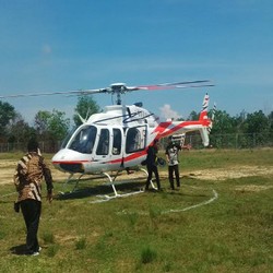 Datang Pakai Heli, Susi Disambut Makanan Bebas Formalin Khas Berau
