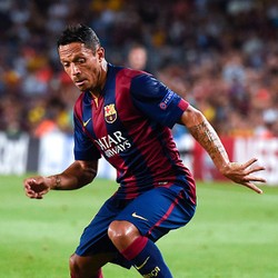 Adriano Tegaskan Barca Butuh Waktu