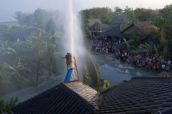 12 Keluarga Diungsikan Akibat Semburan Lumpur dan Gas di Balikpapan