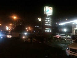 Antrean Panjang Merata Terjadi di SPBU di Jaktim, Kemacetan Tak Terhindarkan