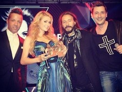 Paris Hilton Dinobatkan Sebagai Best Female DJ