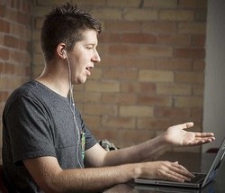 Jadi Guru Online, Pria Ini Dapat Rp 800 Juta Sebulan