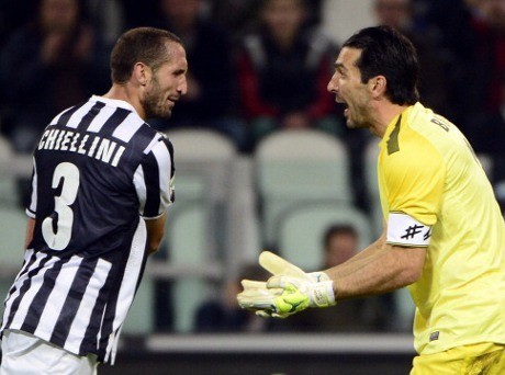 Marotta Sebut Buffon dan Chiellini Tolak Gaji Besar dari Klub Lain