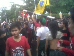 Diizinkan Demo oleh Polisi, Mahasiswa Kembali Kuasai Pertigaan UIN Yogya