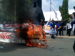 Gubernur Ganjar Jadi Sasaran Makian Buruh Terkait Kenaikan Harga BBM