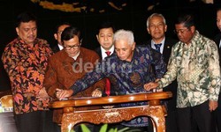 Ganjalan yang Belum Tuntas dari Akhir Seteru KMP dan KIH