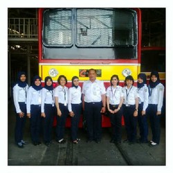 9 Wanita Muda ini Berlatih Jadi Masinis KRL Commuter Line