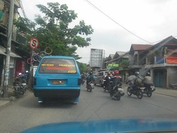 Aneka Reaksi Sopir Ojek, Mikrolet hingga Metro Mini Pasca BBM Naik