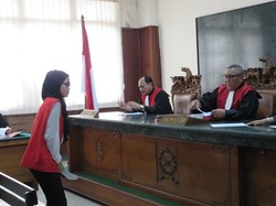 Bacakan Pledoi, Syifa Sebut Jaksa Karang Cerita Soal Pembunuhan Ade Sara