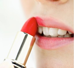 7 Jenis Lipstik yang Perlu Diketahui Wanita