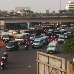 Menhub Jonan Bakal Sikat Angkutan Ilegal dan Pungli di Jalanan