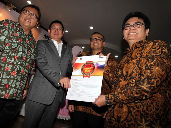 DJHKI Kemenkum HAM Luncurkan University Awards 2014