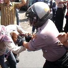 Pendemo Tolak BBM di Mojokerto Ricuh Saat akan Sandera Truk Pertamina