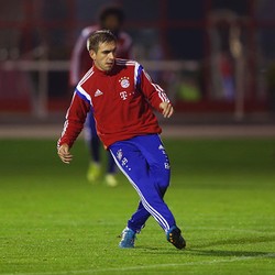 Cedera Engkel, Lahm Diprediksi Menepi Tiga Bulan