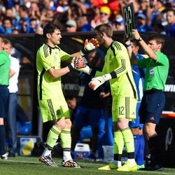 De Gea: Casillas Bisa Bertahan di Madrid Selama yang Dia Mau