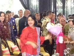 Ketika Iriana Berpidato: Grogi, Kejawa-jawaan, Hingga Selendang Jatuh