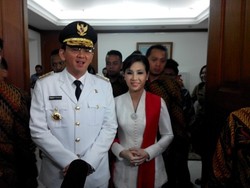 Sibuknya Veronica di Hari Pelantikan Ahok: Udah Kayak Kuda Lari Sana Sini
