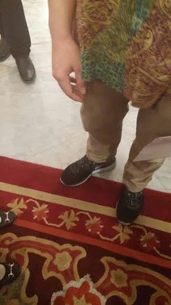 Gaya Anak Ahok Hadiri Pelantikan di Istana: Berbatik dan Sepatu Kets