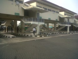 Angkutan di Yogya Mogok Massal, Ratusan Penumpang Diangkut Truk