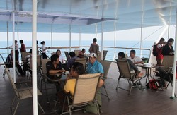Kerennya Kafetaria di Kapal Pesiar Pelni, Bisa Lihat Laut!