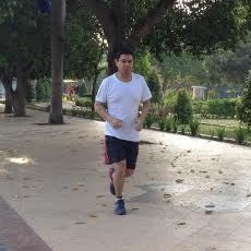 Bercelana Selutut, MenPAN Jogging Keliling Taman Sri Tanjung Banyuwangi