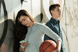 Sekali Selingkuh, Akan Terus Berselingkuh? Menurut Penelitian Itu Benar