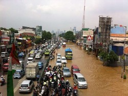 Ini Penampakan Banjir di Jl Abdullah Syafei Tebet Pukul 11.30 WIB