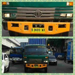 Truk Kontainer Punya Siapa ini di Flyover Jembatan Dua? Kok Ditinggal Gitu Saja