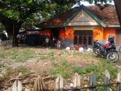 Air Makin Tinggi, Warga Bukit Duri Mulai Mengungsi