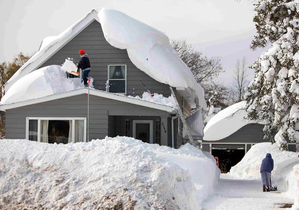 Badai Salju Landa New York